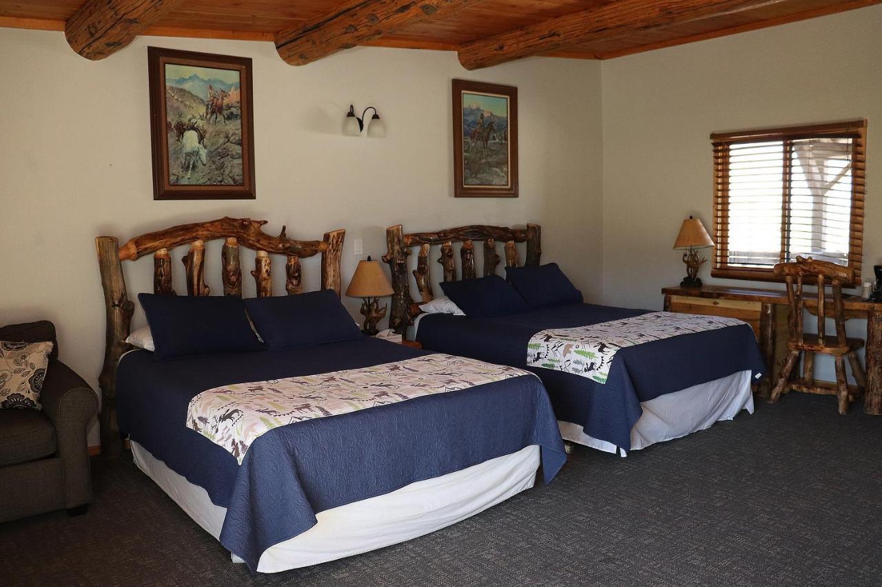 Yellowstone Valley Inn Wapiti Exterior foto